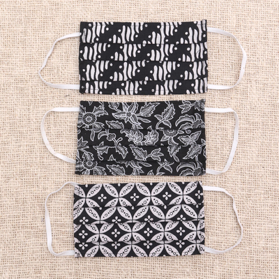 Cotton face masks, 'Bold Black and White' (set of 3) - 3 Black and White Cotton Pleated 2-Layer Face Masks