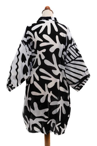 Hand-painted kimono jacket, 'Coral Sea in Black' - Hand Painted Black and White Silk Kimono Jacket