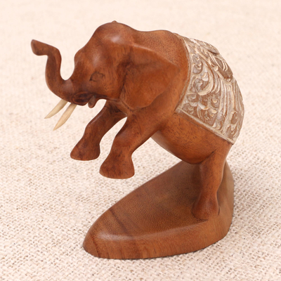 Holzskulptur - Handgeschnitzte Elefantenstatuette aus Suarholz
