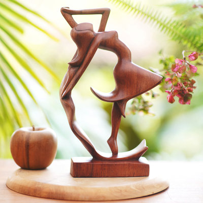 Wood sculpture, Dancing Woman
