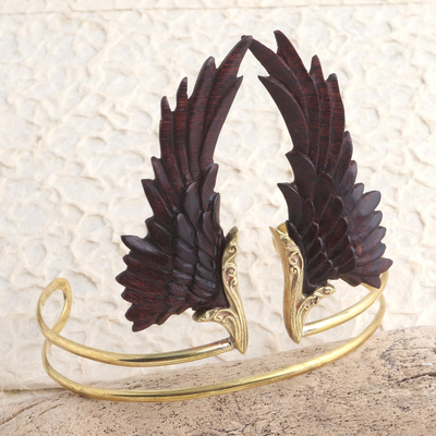 Armreif aus vergoldetem Holz, 'Ancient Wings - Handgefertigtes Holz und vergoldetes Armband