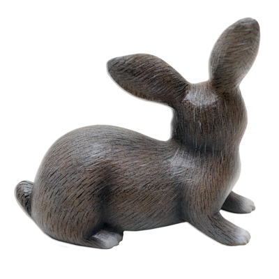 Holzfigur - Handbemalte Kaninchenfigur aus Suarholz