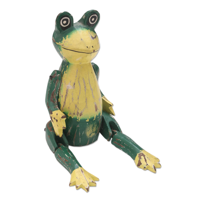 Wood statuette, 'Sitting Frog' - Hand Carved Albesia Wood Frog Statuette