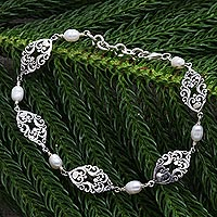 Featured review for Cultured freshwater pearl link bracelet, Traditional Morning