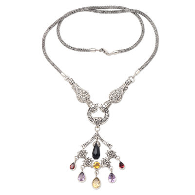 Halskette mit Anhänger aus mehreren Edelsteinen, „Rainbow Chandelier“ - Handgefertigte Halskette mit Amethyst- und Granat-Anhänger