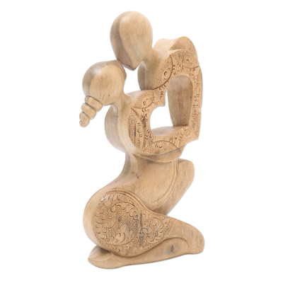 Estatuilla de madera, 'Pareja ideal' - Estatuilla romántica de madera de hibisco tallada a mano