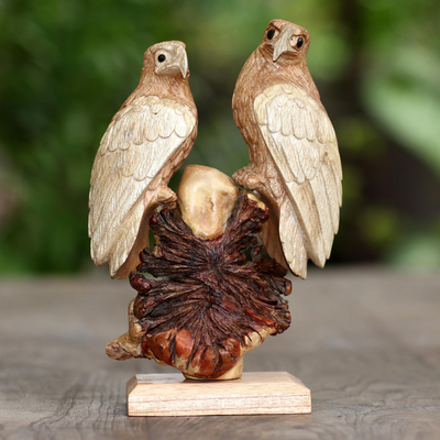 estatuilla de madera - Águila tallada a mano en madera de suar