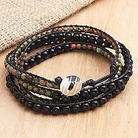 Wickelarmband aus Onyx und Jaspis, „Snake Eyes“ – handgefertigtes Wickelarmband aus Onyx und Jaspis mit Perlen