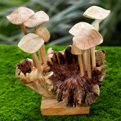 Holzskulptur - Handgefertigte Pilzskulptur aus Jempinis und Benalu-Holz
