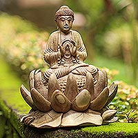 Escultura de madera, 'Buda de la bondad' - Escultura artesanal de Buda de madera de hibisco
