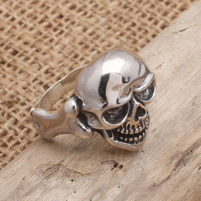 Men's sterling silver cocktail ring, 'Mysterious Skull' - Men's Hand Crafted Sterling Silver Cocktail Ring
