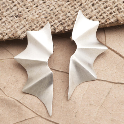 Tropfenohrringe aus Sterlingsilber, 'Bat Wings' (Fledermausflügel) - Mattierte Sterling Silber Tropfen Ohrringe