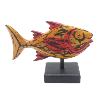 Wood statuette, 'Bright Snapper Fish' - Hand Carved Albesia Wood Fish Statuette