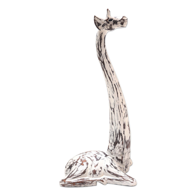 Wood statuette, 'Darling Giraffe' - White Albesia Wood Giraffe Statuette