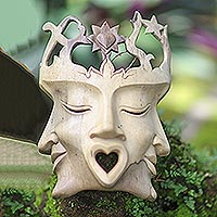 Máscara de madera, 'Brahman' - Máscara de madera de hibisco tallada a mano