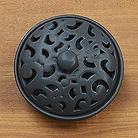 Mückenspulenhalter aus Keramik, „Jatiluwih Black“ – Mückenspulenhalter aus schwarzer Keramik