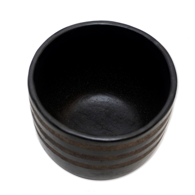 Maceta de cerámica, (6 diám.) - Cerámica negra rayada hecha a mano artesanalmente