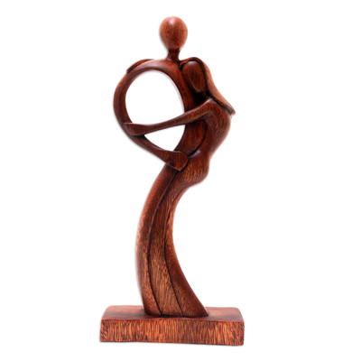 estatuilla de madera - Estatuilla figurativa de madera de suar hecha a mano