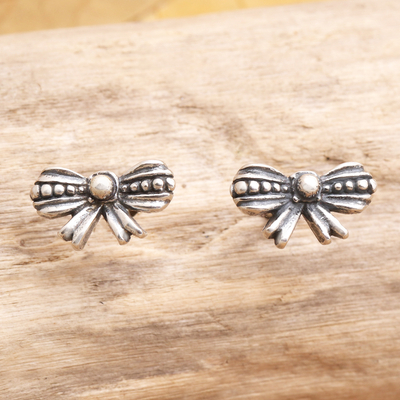 Bow Necklaces, Rings, Earrings: How To Channel The Bow Jewelry