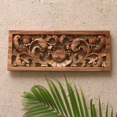 Panel en relieve de madera - Panel en relieve de madera de suar con motivo de loto hecho a mano