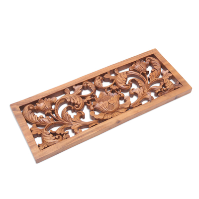 Reliefplatte aus Holz - Handgefertigte Reliefplatte aus Suarholz mit Lotusmotiv