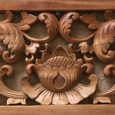 Panel en relieve de madera - Panel en relieve de madera de suar con motivo de loto hecho a mano