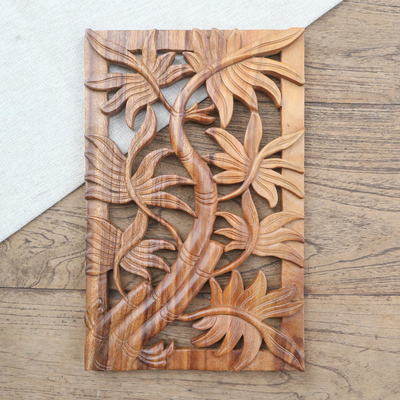 Reliefplatte aus Holz - Handgefertigte Reliefplatte mit Baummotiv aus Suarholz