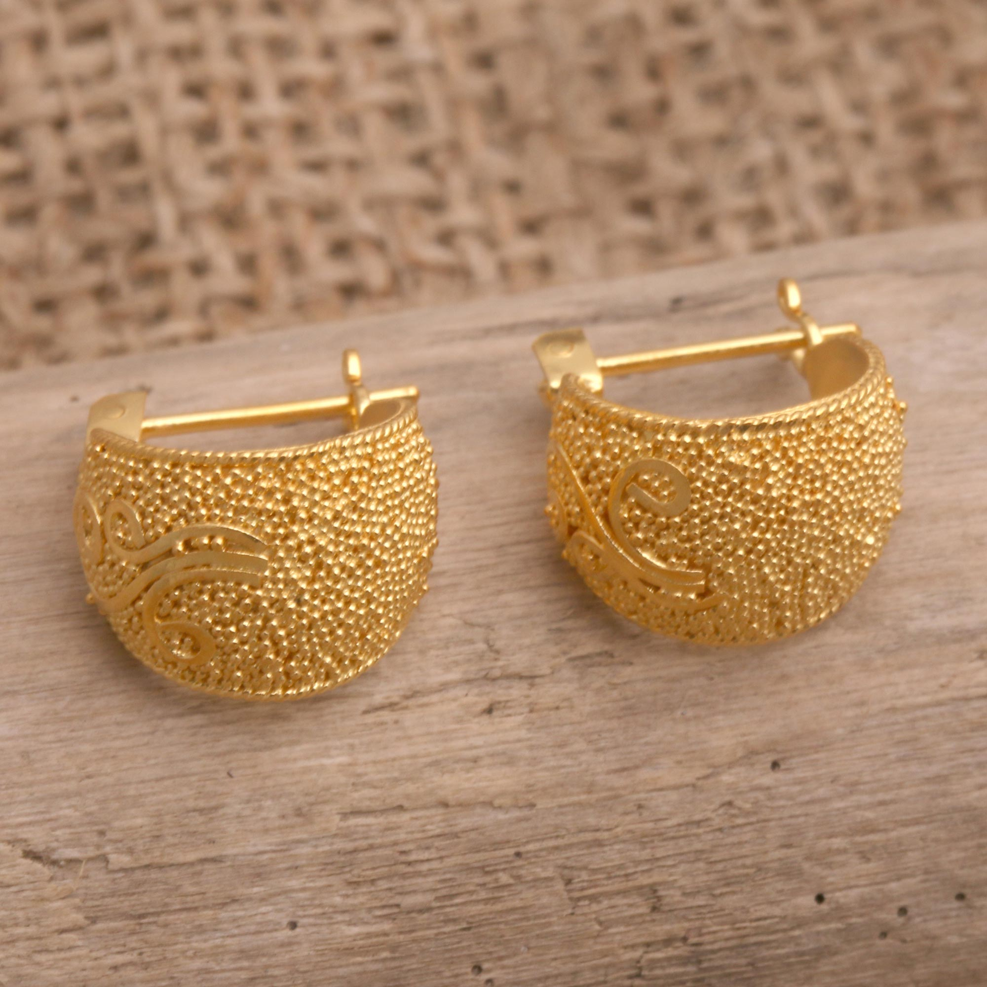 handmade gold earrings design