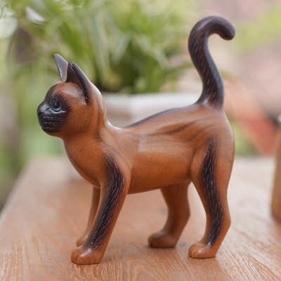 Holzstatuette - Handgefertigte Katzenstatuette aus Suarholz