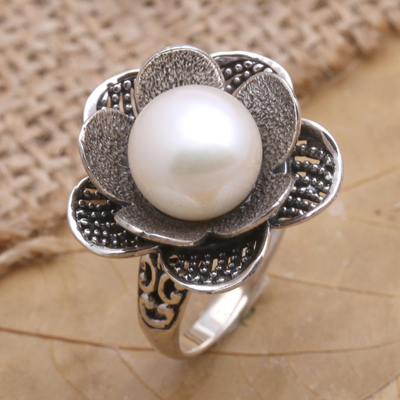 Anillo de cóctel con perlas cultivadas - Anillo de cóctel con motivo floral de perlas cultivadas