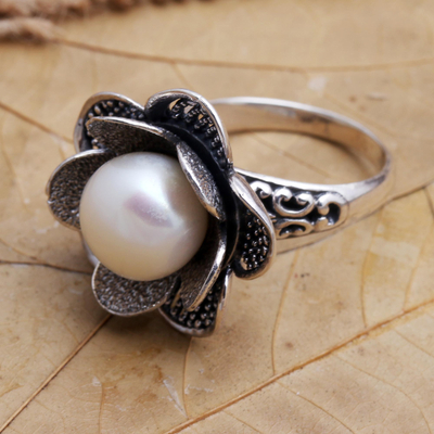 Cultured pearl cocktail ring, 'Glowing Glam' - Cultured Pearl Floral Motif Cocktail Ring