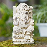 Sandstone statuette, Ganeshas Blessing