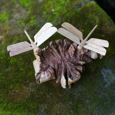 Wood statuette, 'Sweet Wings' - Hand Carved Jempinis Wood Dragonfly Statuette