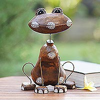 Wood statuette, 'Leap Frog' - Artisan Crafted Albesia Wood Frog-Motif Statuette