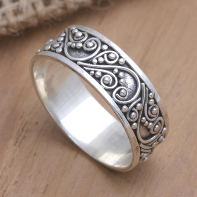 Sterling silver band ring, 'Little Wonder' - Hand Crafted Sterling Silver Band Ring