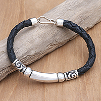 Leather and sterling silver pendant bracelet, 'Midnight Snowfall' - Hand Crafted Leather and Sterling Silver Pendant Bracelet