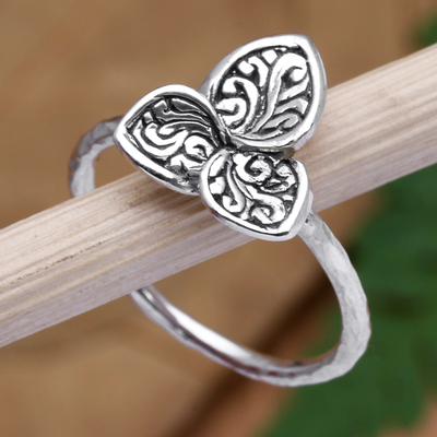 Sterling silver cocktail ring, 'Mariposa Lily' - Sterling Silver Cocktail Ring with Lily Motif