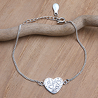 Sterling silver pendant bracelet, 'My Many Loves' - Sterling Silver Pendant Bracelet with Heart Motif