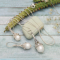 Juego de joyas con perlas cultivadas, 'Fairy Charm' - Juego de joyas con perlas cultivadas hechas a mano