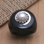 Cultured pearl signet ring, 'French Kiss' - Black Resin and Cultured Pearl Signet Ring