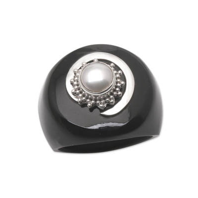 Cultured pearl signet ring, 'French Kiss' - Black Resin and Cultured Pearl Signet Ring