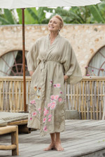 Hand-painted silk robe, 'Sakura Blossoms' - Hand-Painted Silk Robe with Floral Motif