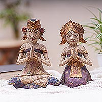 Esculturas de madera, 'Hermosa pareja' (par) - Esculturas de madera de Albesia balinesa talladas a mano (par)