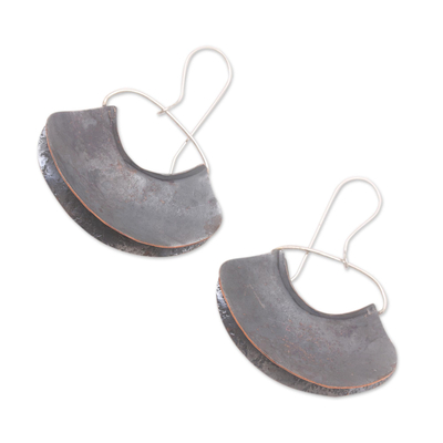 Ohrhänger aus Kupfer - Handgefertigte moderne Ohrhänger aus dunklem Kupfer