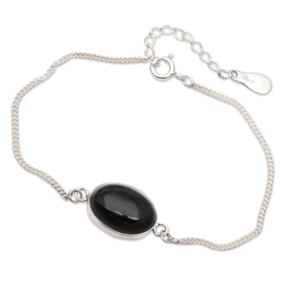 Onyx pendant bracelet, 'Legendary Black' - Handcrafted Onyx Bracelet from Bali