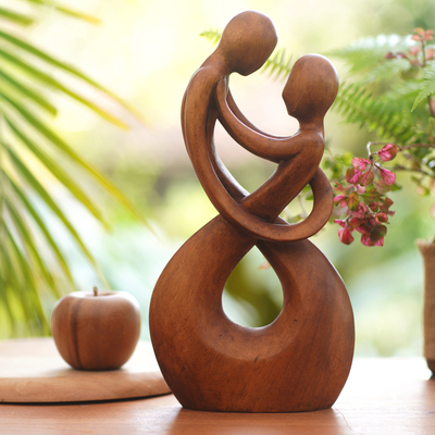 Escultura de madera - Escultura de madera romántica tallada a mano.