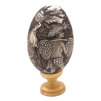 Eierskulptur aus Holz - Kunsthandwerklich gefertigte Eierskulptur aus balinesischem Holz