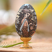 Escultura de huevo de madera, 'Arado tradicional' - Escultura de madera en forma de huevo con tema de granja