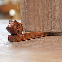 Tope de puerta de madera, 'Polite Piglet' - Tope de puerta de madera hecho a mano con motivo de cerdito