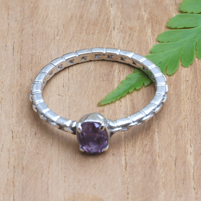 Amethyst solitaire ring, 'Link Up' - Sterling Silver and Amethyst Ring